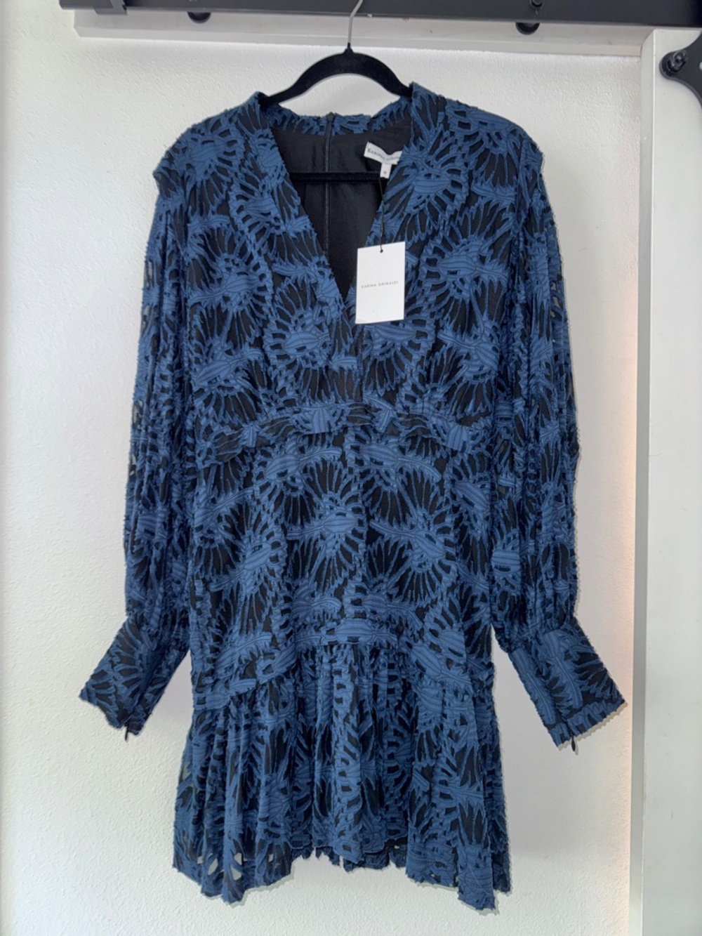 Karina Grimaldi Navy Blue Long-Sleeve V-Neck Textured Dress Size Medium